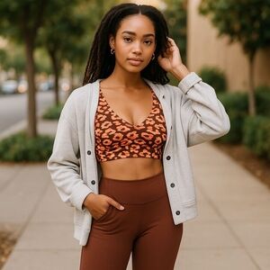 Seamless Leopard Print V-Neck Bralette - Rust Leopard